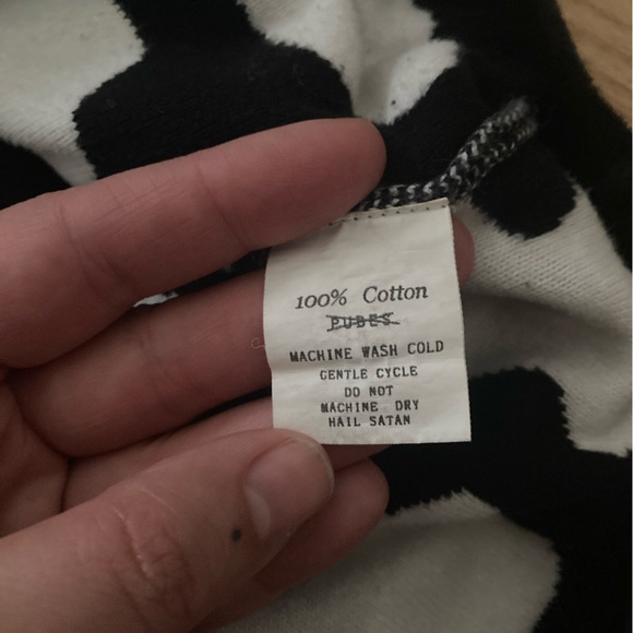 Fashion Brand Company Cow Print Knit Sweater - out of print! - Picture 13 of 13